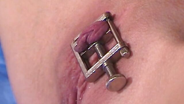 Đẹp tóc vàng nhận được fuck bởi phim người lớn xx những hồ bơi