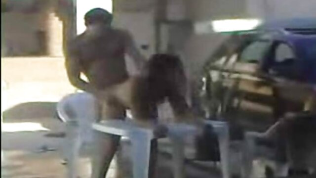 Brunette cô gái yêu đến mất trong các phim xx x đít