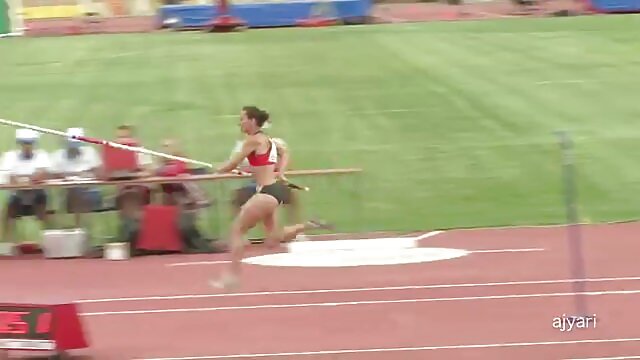 Thiếu niên cưỡi cô trang web xx ấy ông chủ lớn dương vật tại văn phòng