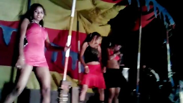 Vợ sex jav xx quyến rũ anh chàng thời trang