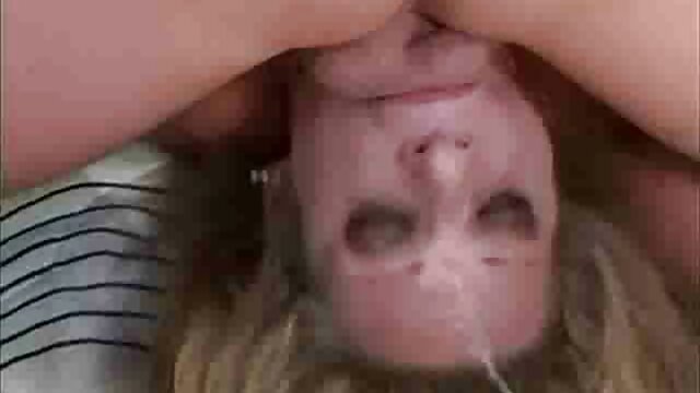 Japanese milf sẽx xx trong mmf interracial có ba người