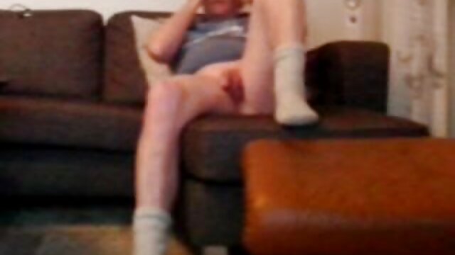 Đúc đi văng của một phim ses xx béo người Pháp tóc vàng sodomized và jizzed