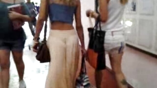 Vier Moepse auf thu dam xx n der Mallorca Finca - Hidden Cam