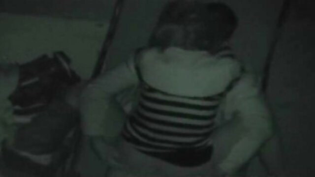 đen video phim sexxx milf được hậu môn qua trắng chàng và trắng milf giúp ngoài