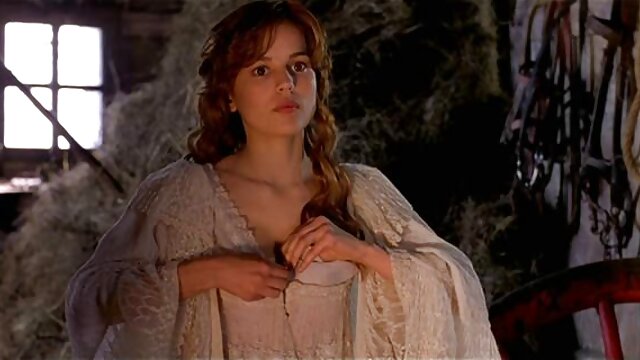 Moe Yoshikawa nuốt chửng học sinh xx hai con gà trống trong bộ ba hoàn hảo